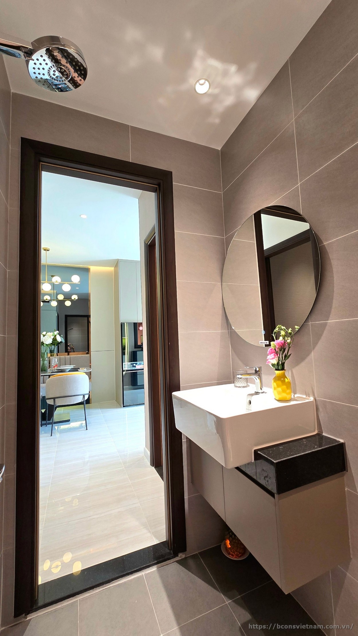 Nhà mẫu tòa Tháp Bcons City - Trung tâm thương mại